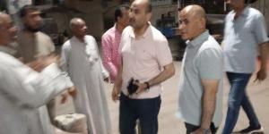 تنفيذًا لقرارات غلق المحال.. السكرتير العام المساعد يتابع ميدانيًا الالتزام بمواعيد الغلق في مدينة إهناسيا - اعرف كورة
