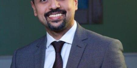 طبيب مصري ينجح في استئصال 121 ورمًا ليفيًا من رحم شابة سودانية دون استئصال الرحم - اعرف كورة