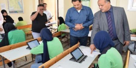 مدير تعليم بورسعيد يتابع امتحانات نهاية العام الدراسي بمدارس بحر البقر - اعرف كورة