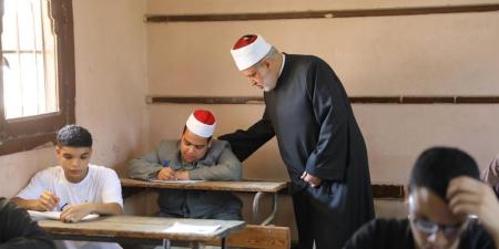 طلاب الثانوية الأزهرية يؤدون اليوم امتحان مادة التوحيد - اعرف كورة