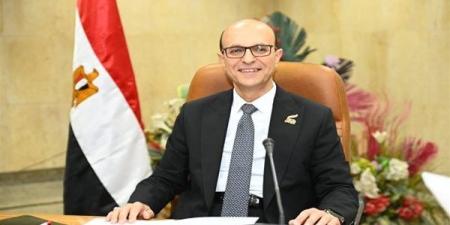 جامعة أسيوط تحتفل بالذكرى 12 لثورة 30 يونيو بندوة توعوية ـ اعرف كورة