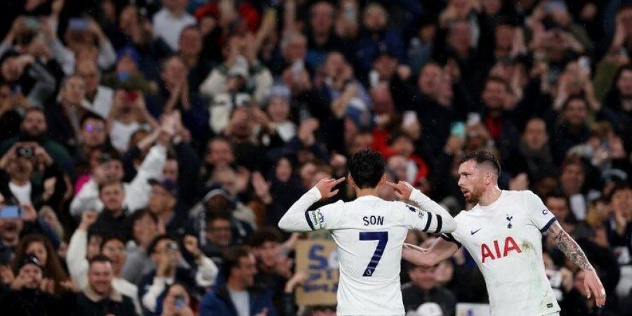 توتنهام يخسر 2\0 من كريستال بالاس في الدوري الإنجليزي - اعرف كورة