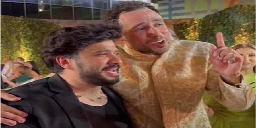 بالطراز الهندي.. مصطفي حجاج يشارك في حفل زفاف لاعب الاسكواش رامي عاشور ـ اعرف كورة