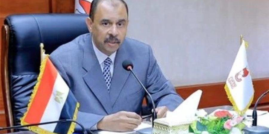 محافظ سوهاج يحيل واقعة بيعة أرض مخالفة للنيابة العامة والإدارية - اعرف كورة