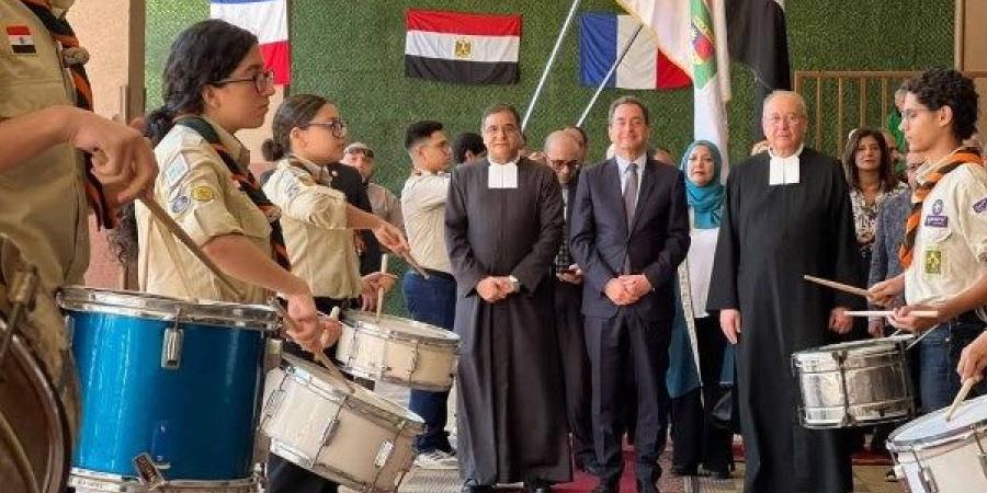 مدرسة القديس يوسف بالخرنفش تستقبل السفير الفرنسي بمصر - اعرف كورة