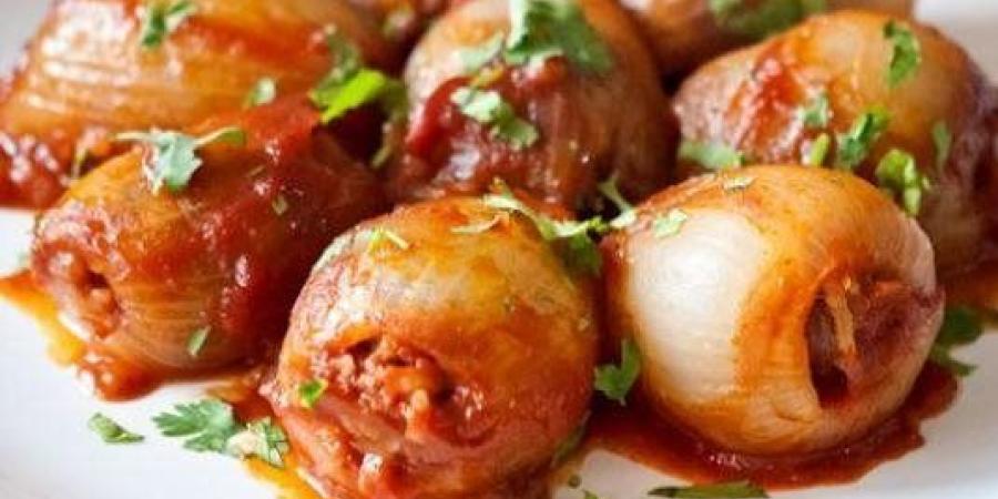 سهل ولذيذ.. طريقة عمل محشي البصل - اعرف كورة