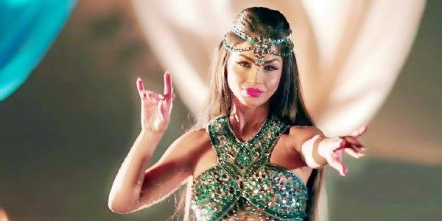 شاهد.. دوللي شاهين تتخطي حاجز الـ 600 ألف مشاهدة بأغنية «ياللا يا غدار» - اعرف كورة