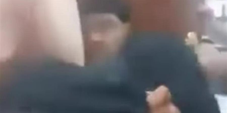 نقابة الأطباء عن واقعة طبيب عيادة قنا: الطوارئ مسؤولية المستشفيات.. وتكليف المستشار القانوني بالمتابعة ـ اعرف كورة