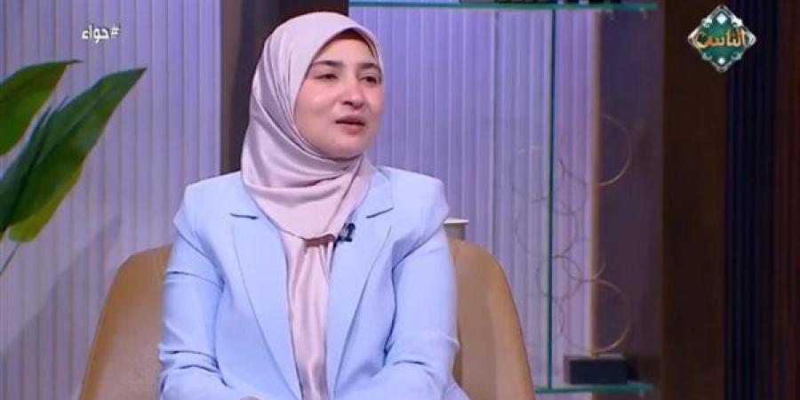 كيف تنظم المرأة وقتها بين العبادة والأمور الدنيوية؟.. عضو بمركز الأزهر تجيب ـ اعرف كورة