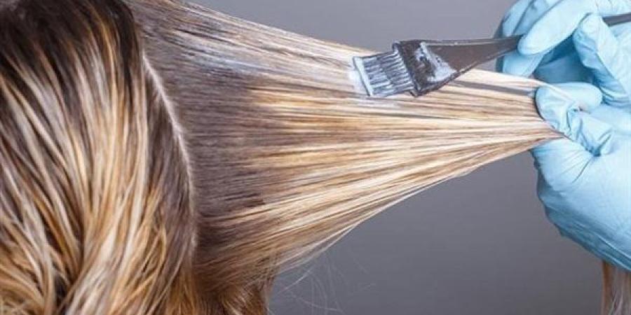 لحمايته من التلف والتقصف.. ما يجب عليك فعله بعد صبغ شعرك ـ اعرف كورة