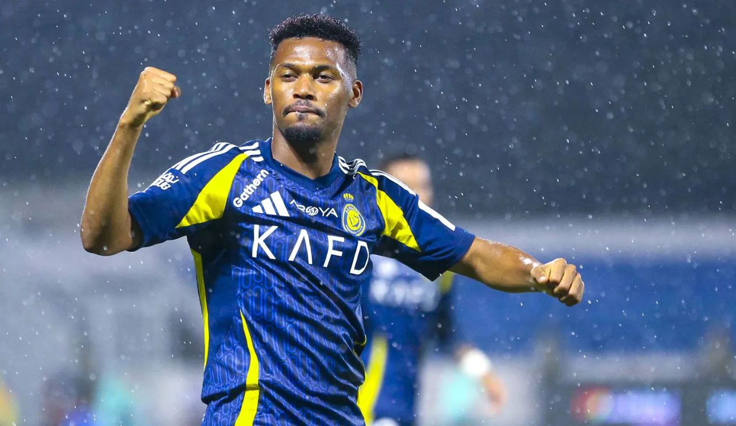 «راحة كبيرة للنصر بعد الفحوصات الخارجية.. تطور طبي يؤكد مسار عودة نجم الفريق»