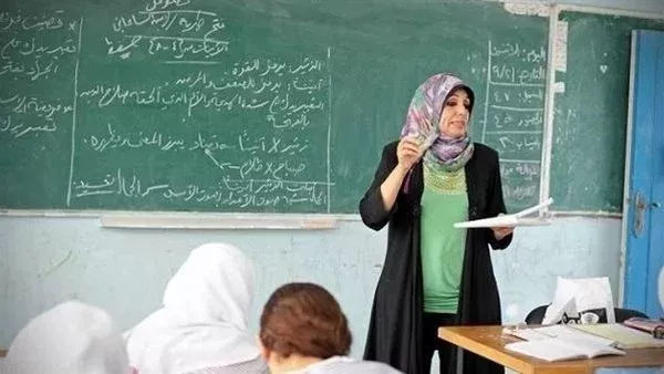 «تحديثات هامة حول حافز التدريس للمعلمين» تفاصيل الشروط والفئات المستفيدة