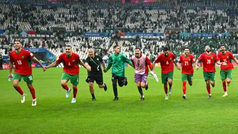 «استعد لمباراة مثيرة» القنوات الناقلة لمواجهة المغرب وسوريا في كأس العرب 2025 ومواعيد الماتش