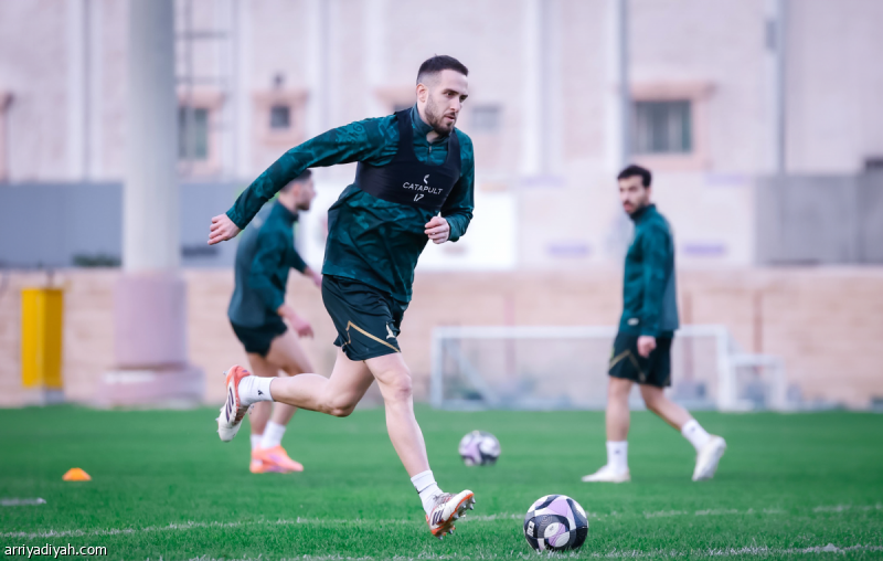 «نظرة على لقاء الفيحاء المنتظر» الخليج يسعى لتقديم مباراة مثيرة ومليئة بالتشويق