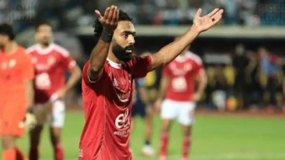 «لحظة تاريخية بالملعب» حسين الشحات يكشف تفاصيل ارتدائه شارة قيادة النادي الأهلي