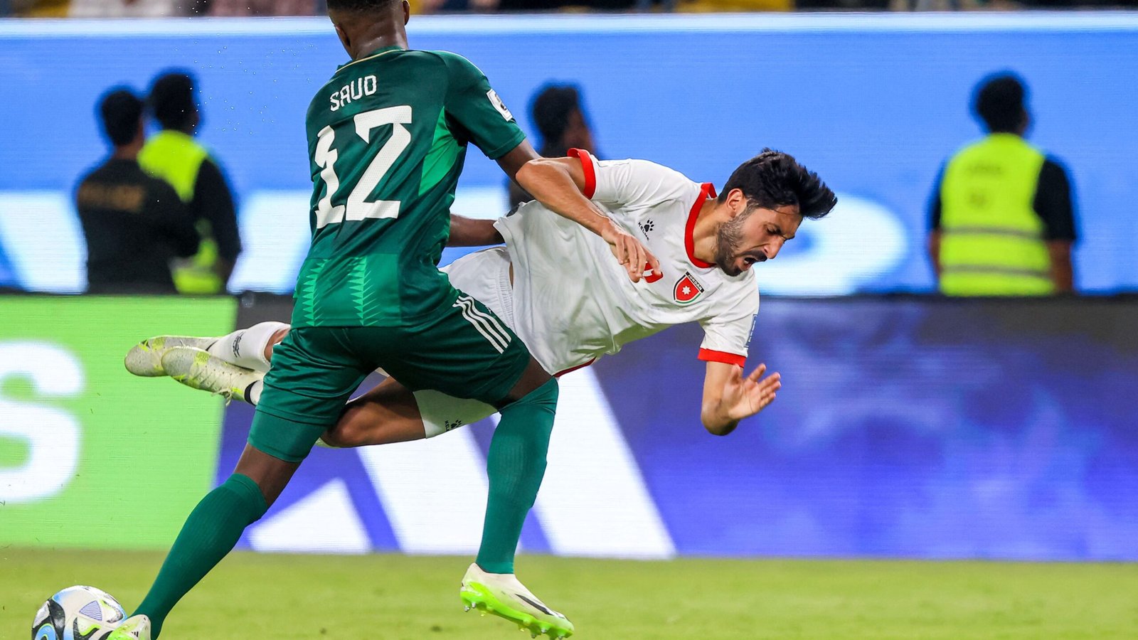 «موعد مباراة نصف نهائي كأس العرب 2025 بين المنتخب السعودي والأردني والقنوات الناقلة»