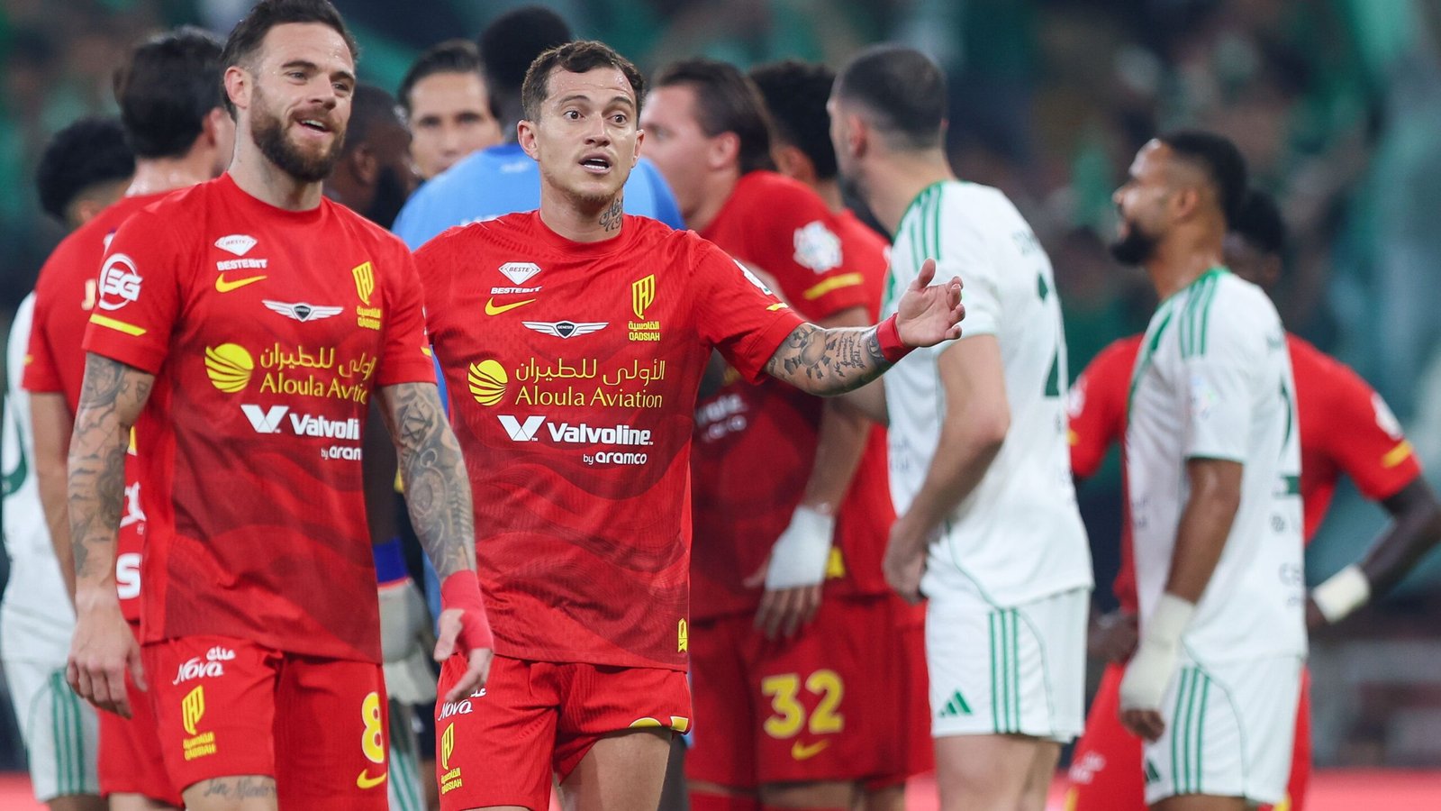 «توقعات بإقالة مدرب القادسية في ظل النتائج المخيبة»