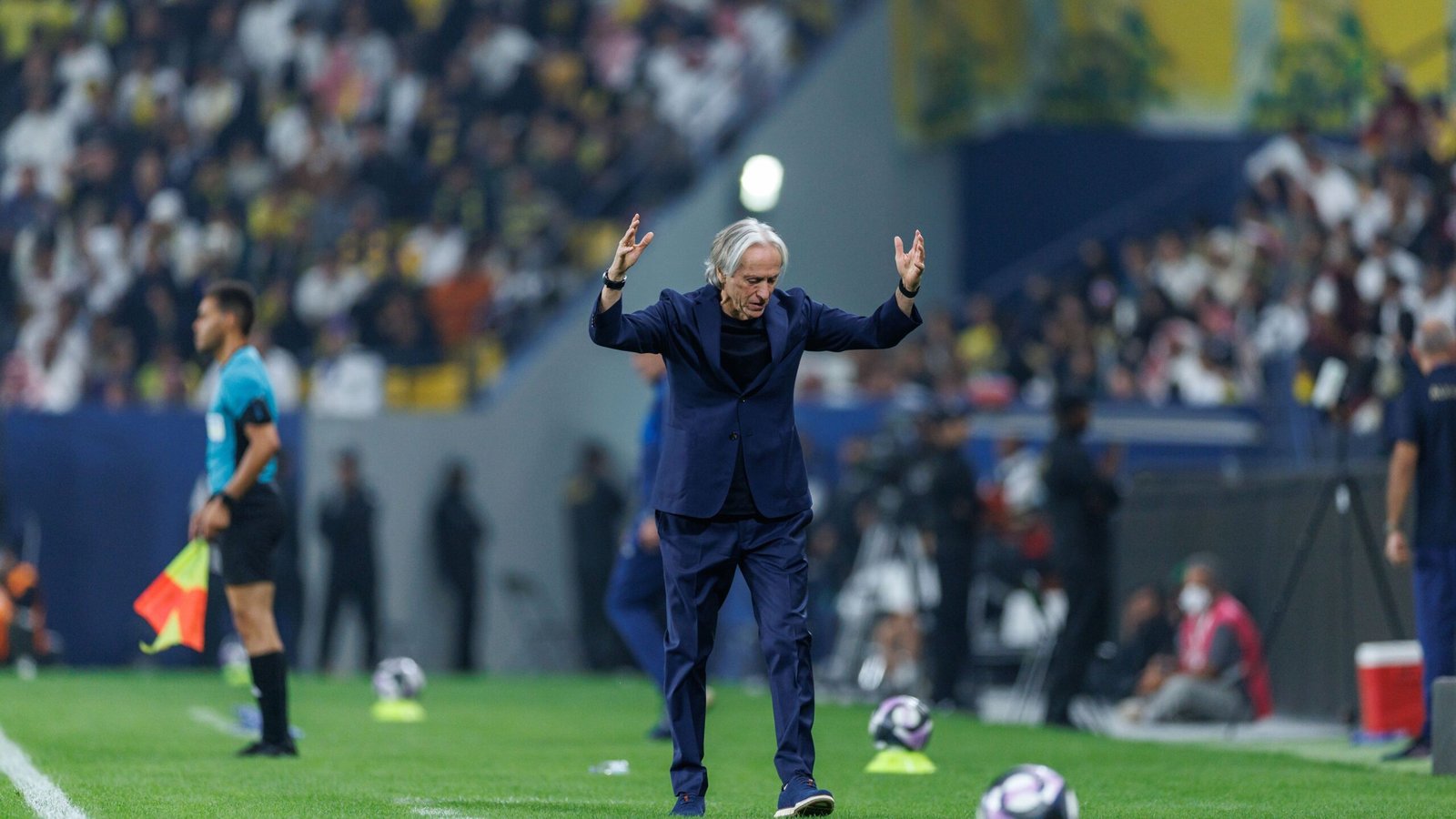 «أزمة قد تؤدي إلى إلغاء ودية النصر أمام الرياض»