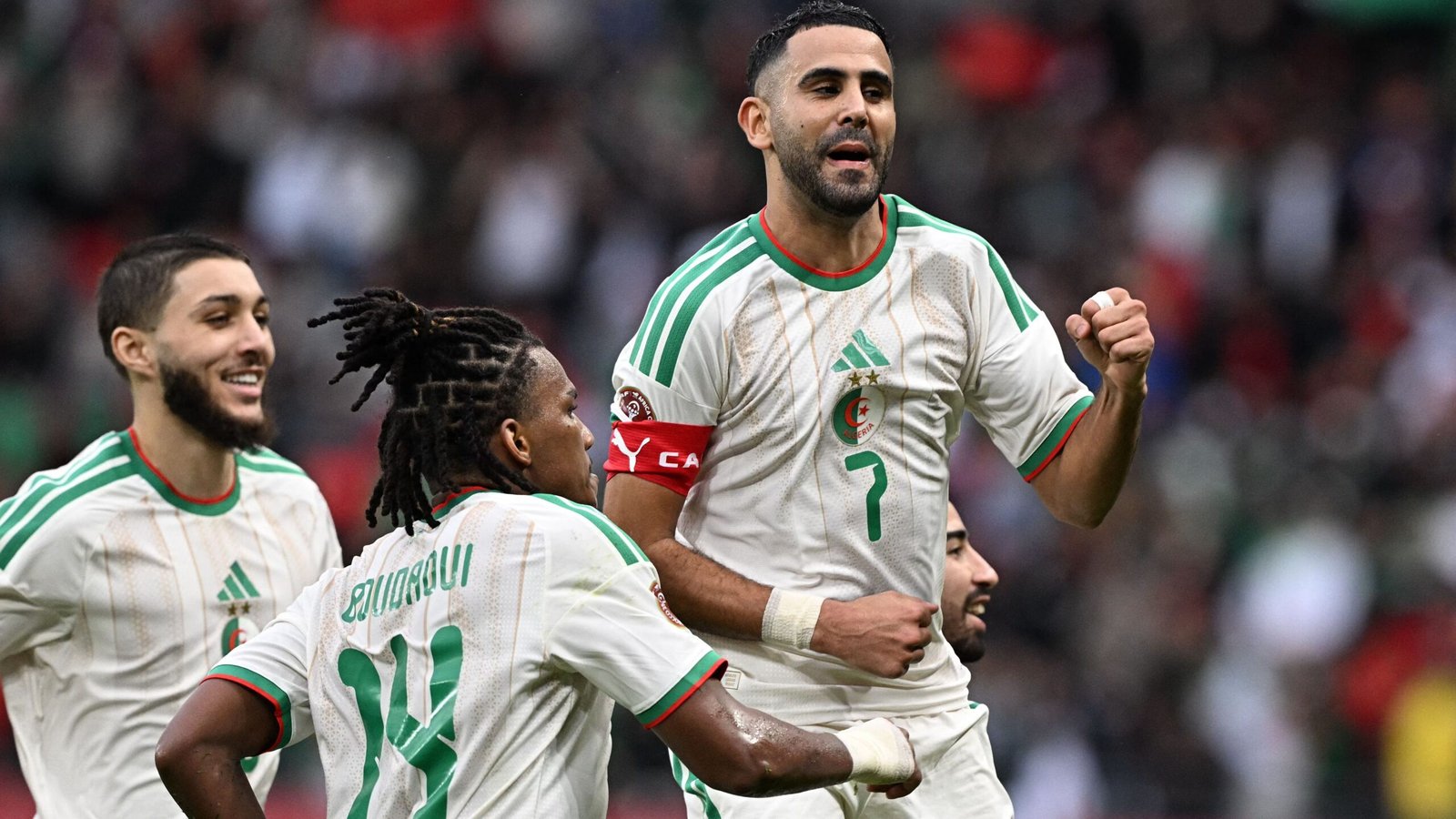 «انتظروا الحدث الكبير» موعد مباراة الجزائر وبوركينا فاسو في كأس أمم أفريقيا 2025 والقنوات الناقلة