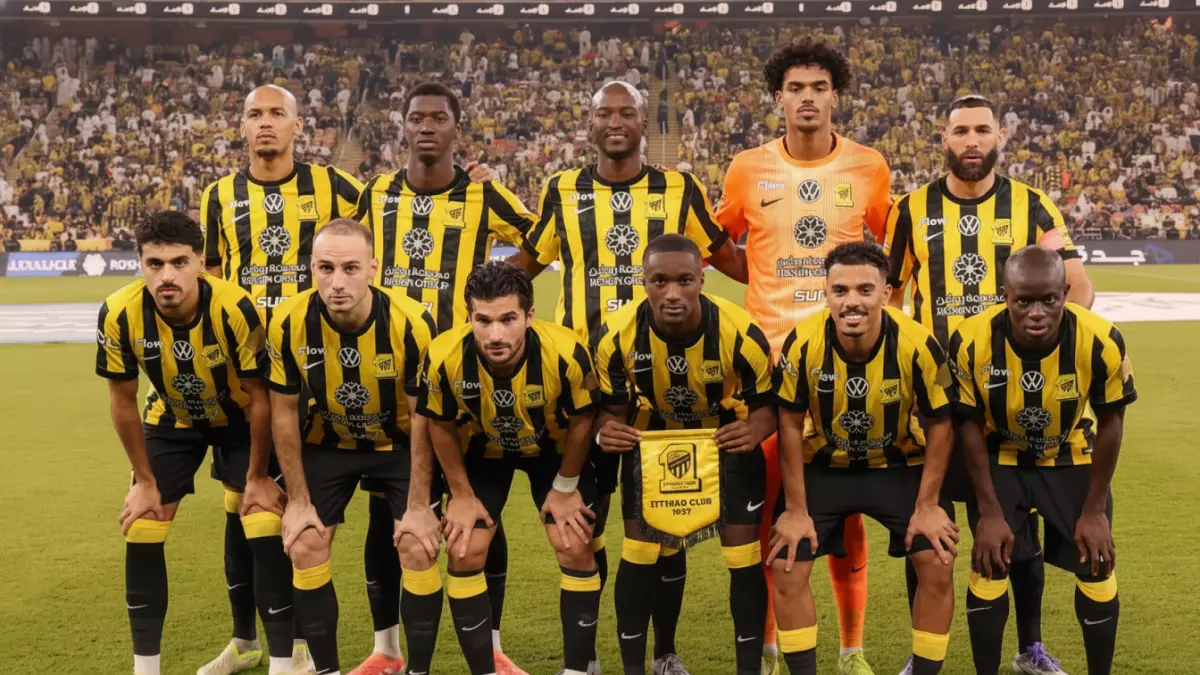 «تساؤلات ساخرة حول طلب الاتحاد ورئيس الرياض يكشف عن بند سري ينذر بصراع قانوني محتدم»