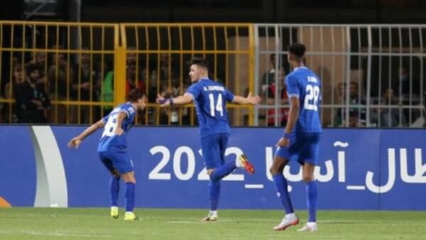 «عزوف الهلال عن تجديد عقد نجمه يفتح باب النقاش حول مستقبل الفريق»