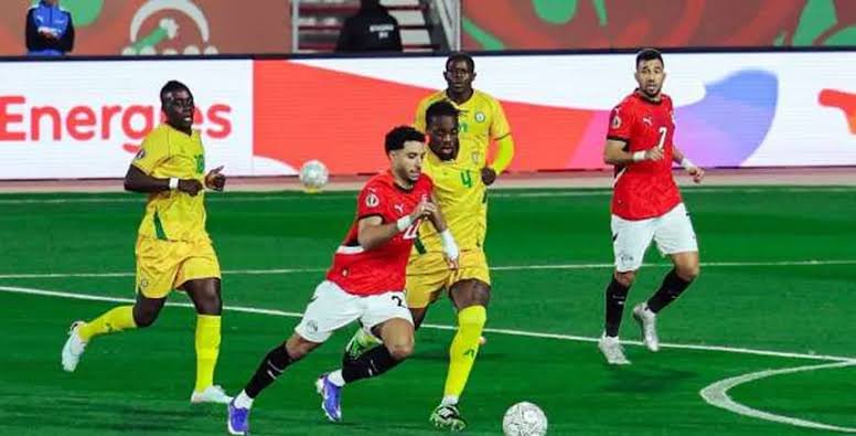 «استعدوا للمتعة الرياضية» القنوات الخمس التي ستبث مباراة مصر وجنوب أفريقيا في كأس الأمم 2025