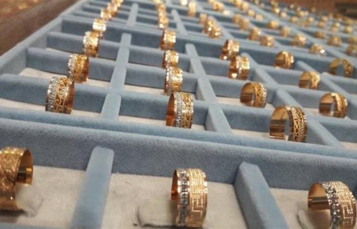 «أسعار الذهب تتأرجح اليوم 21 يناير 2026 في الصاغة» تحديث سعر عيار 21 الآن