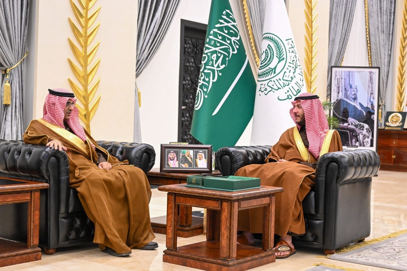 «أمير سعود بن نهار يتفقد سير اختبارات نهاية الفصل الدراسي الأول في المحافظة»