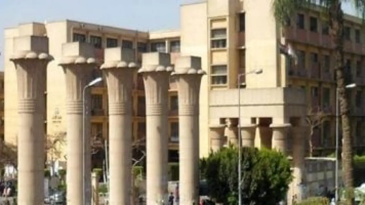 «استئناف امتحانات التيرم الأول في كليات جامعة عين شمس بعد إجازة الميلاد بالإجراءات الاحترازية»