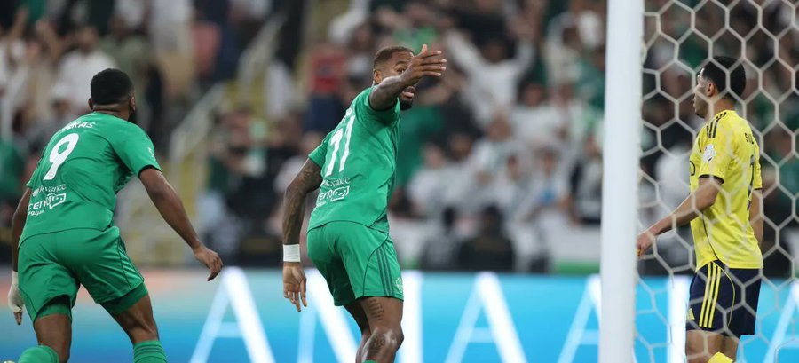 «الأهلي يهيمن على جوائز الأفضل في دوري روشن مع بروز نجم الشباب»