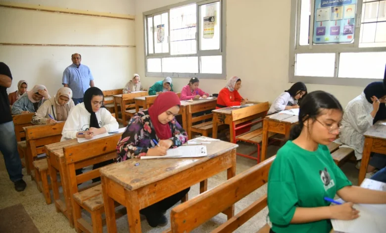 «انطلاق أولى امتحانات الفصل الدراسي الأول لصفوف النقل قريبًا»