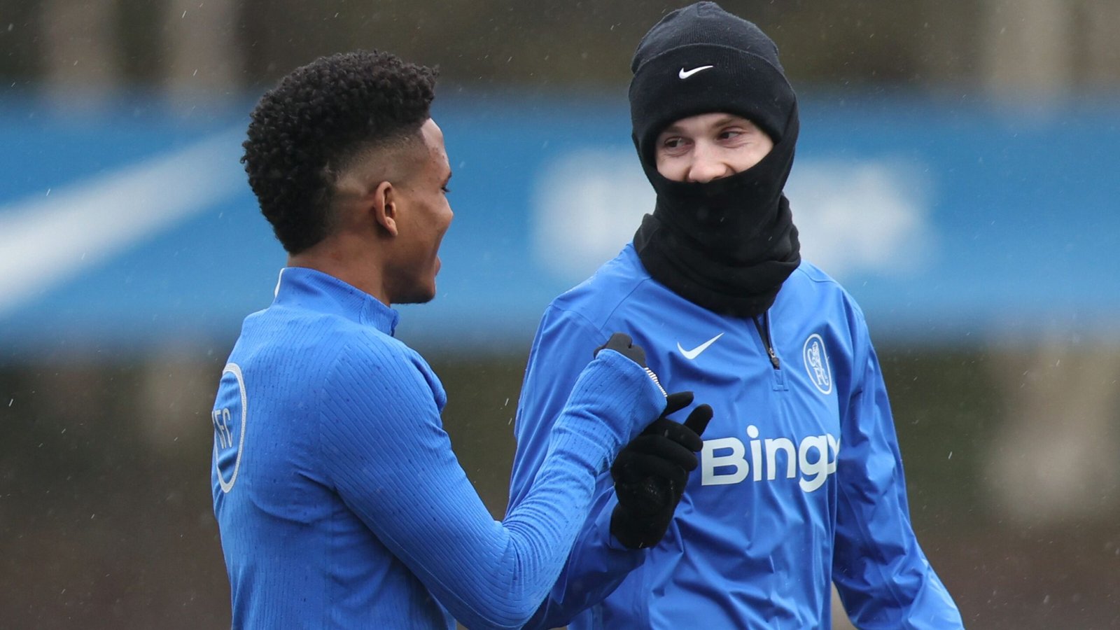 «تسريبات مثيرة تكشف اعترافات عائلية عن انتقال بالمر إلى السيتي»