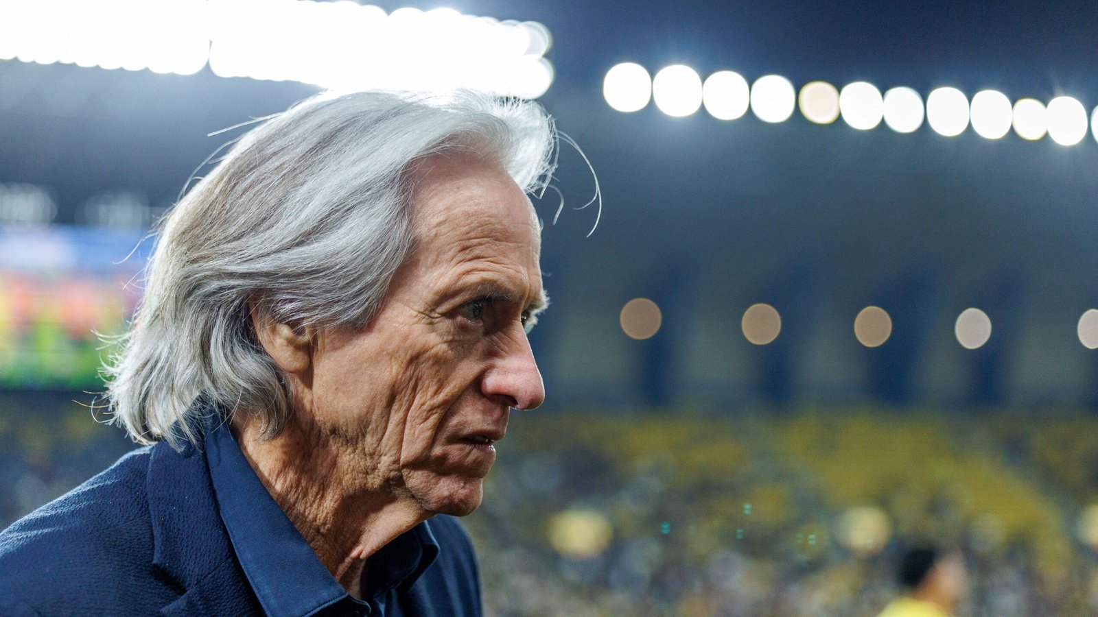 «جورج جيسوس يرد على انتقادات عبدالله الماجد ويشعل الأجواء بتعليق مفاجئ حول تصريحات رئيس النصر»