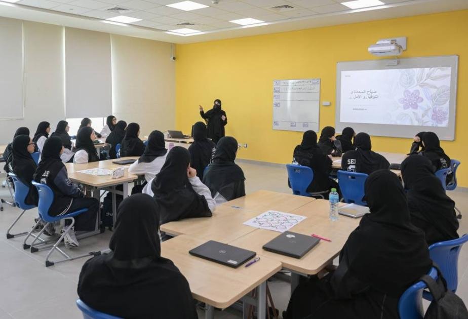 «حرمان من الشهادات» مدارس دبي تمنع تسليم ورقة الفصل الدراسي الأول للطلاب الذين تغيبوا 15 يوماً دون مبرر