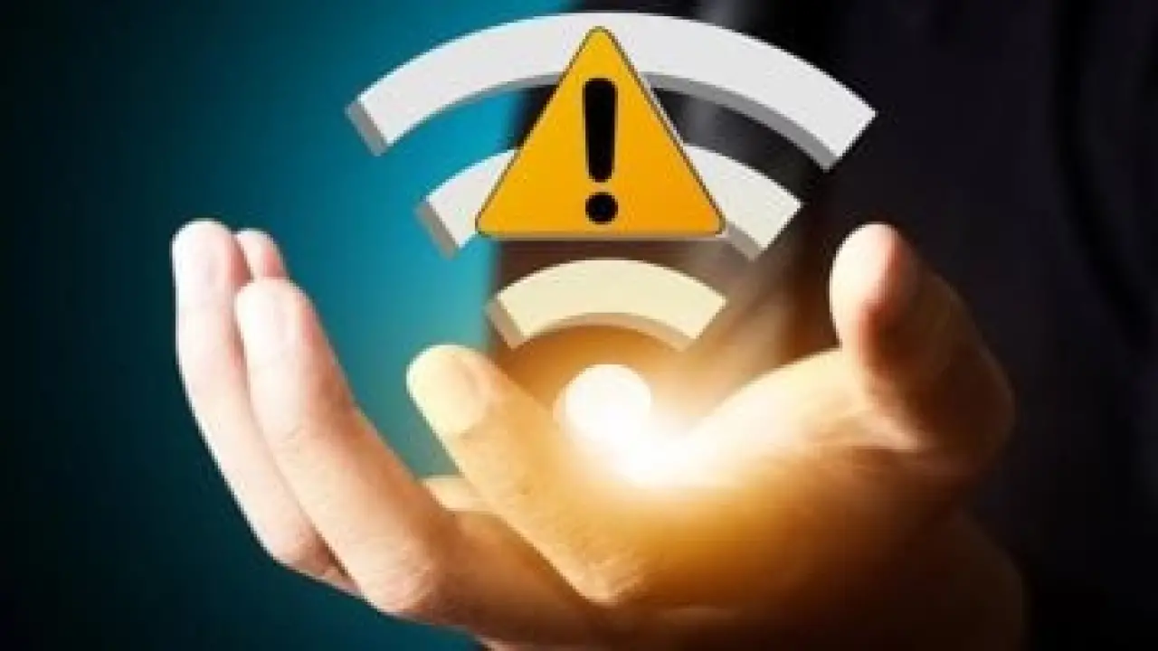 «خدمات الإنترنت تنقطع تمامًا في إيران مما يثير تساؤلات متعددة»