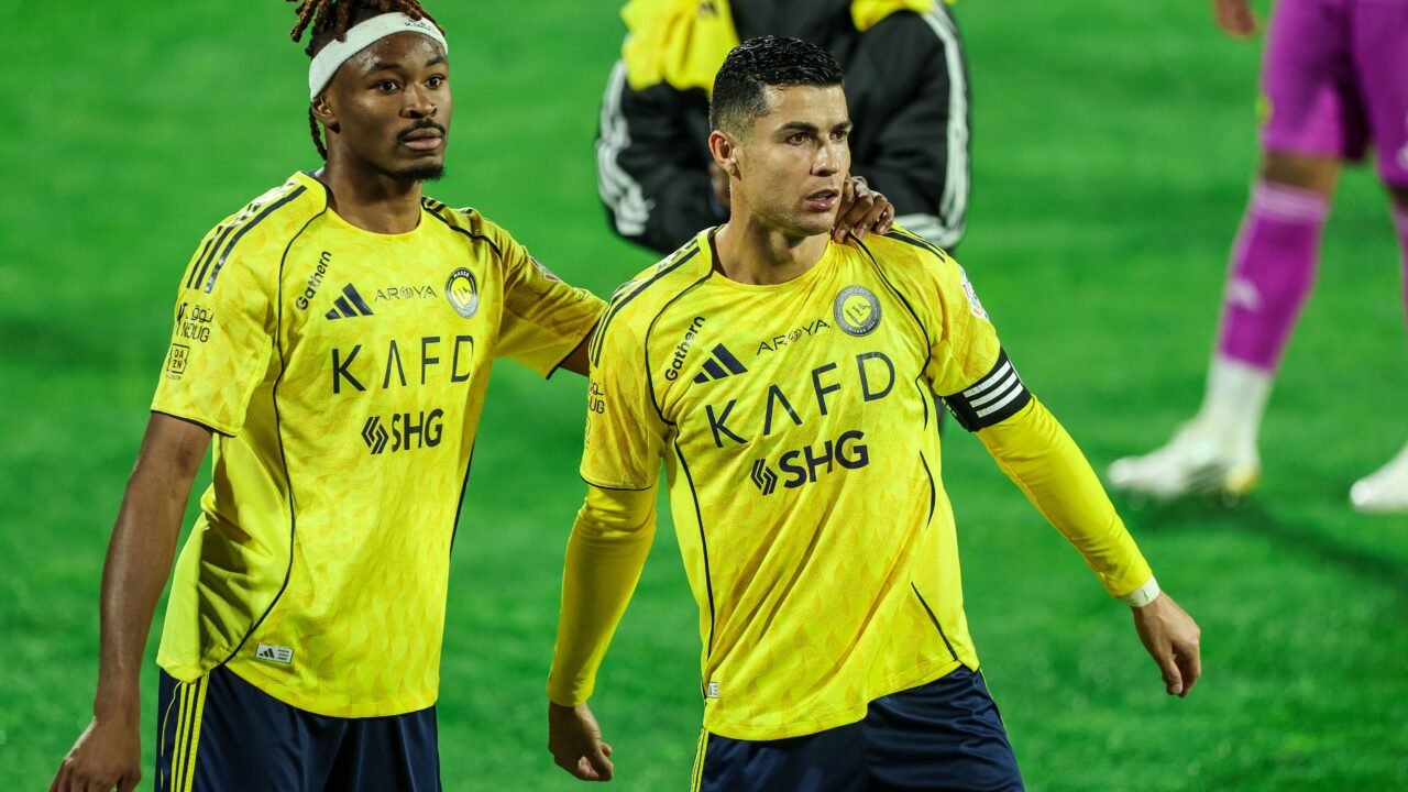 «شاهد مباشرة» ترددات القنوات الناقلة لمباراة النصر ضد التعاون في دوري روشن السعودي