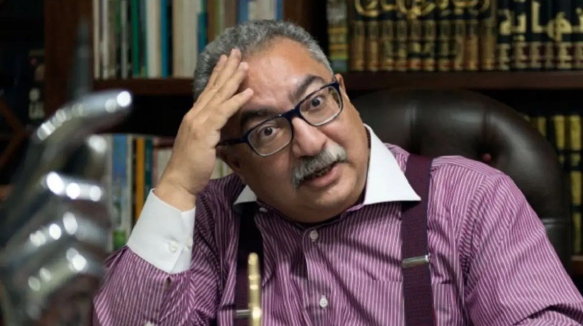 «صفعة جديدة للثقافة المصرية» إبراهيم عيسى يكشف عن مرشح وزير الثقافة للجنزوري ويصفه بـ”ميت”
