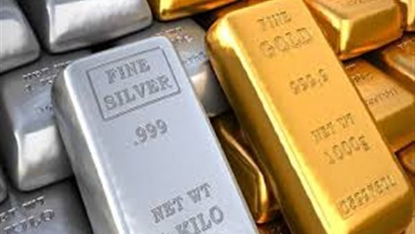 «قفزات تاريخية في أسعار الذهب والفضة» معايير جديدة تسجلها المعادن الثمينة