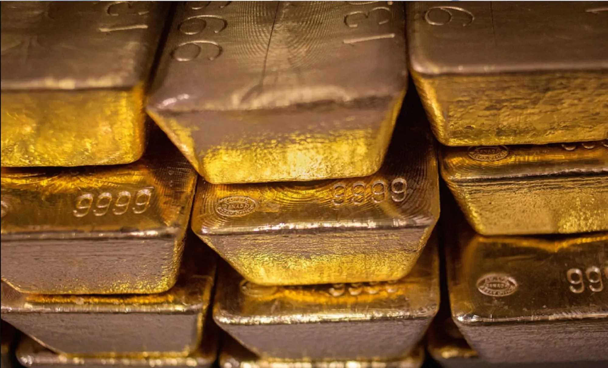 «قفزة تاريخية» الذهب يتجاوز 5 آلاف دولار للأونصة للمرة الأولى في تاريخه