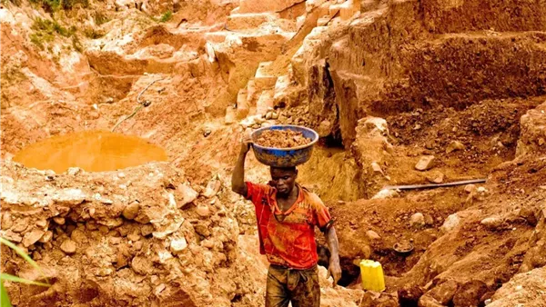 «قفزة جديدة في أسهم تعدين الذهب مع بلوغ سعر المعدن الأصفر 5,100 دولار للأوقية»