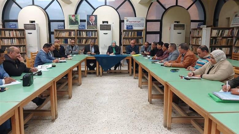 «مئات الآلاف من الطلاب يستعدون لخوض امتحانات الفصل الدراسي الأول في بني سويف»  أكثر من 570 ألف طالب يؤدون الامتحانات غدًا