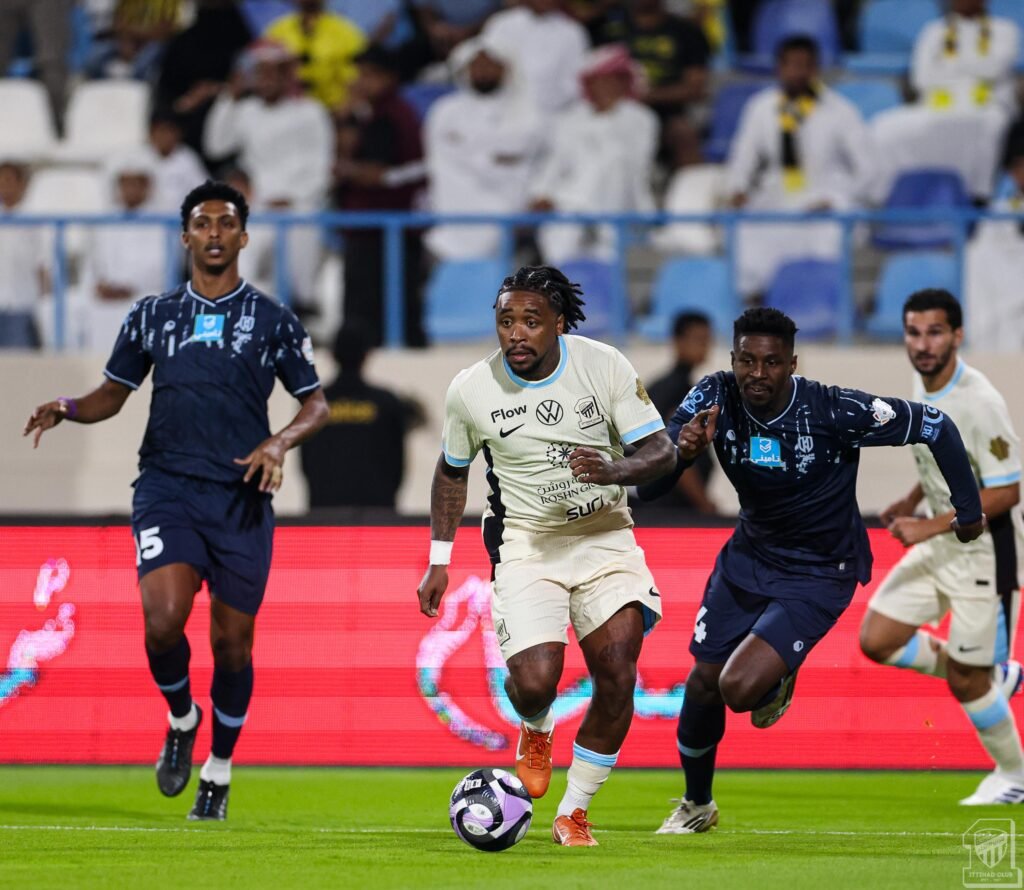 «مواجهة قوية تجمع الاتحاد والأخدود في دوري روشن» موعد المباراة والقنوات الناقلة