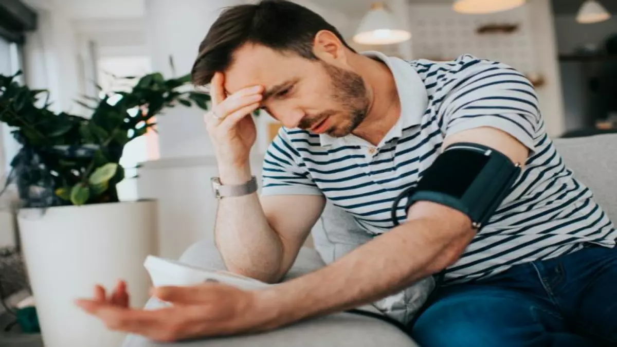 «أزمة الإصابات تلوح في الأفق» دوري روشن يؤثر على نجوم الكرة السعودية مع وجود 4 لاعبين مصابين في كل فريق