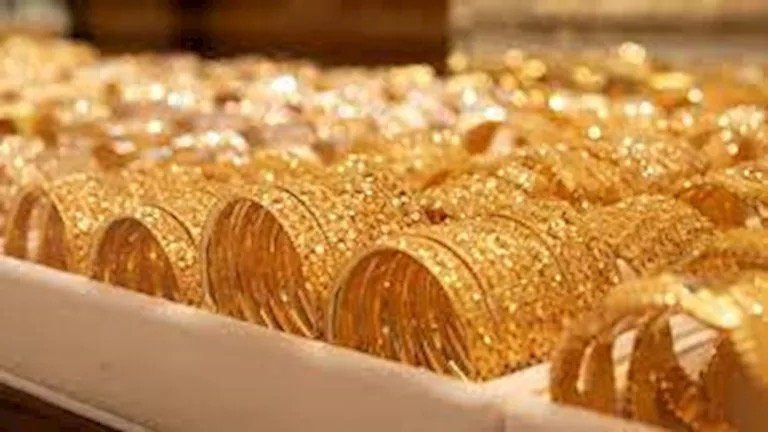 «أسعار الذهب المحلية تسجل ارتفاعًا جديدًا وتصل إلى 100.10 دينار للغرام»