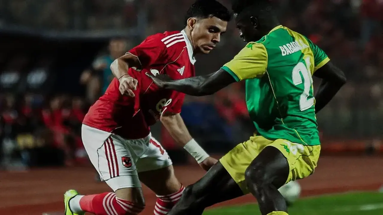 «احصل على تردد القناة الناقلة لمباراة الأهلي وشبيبة القبائل عبر نايل سات»