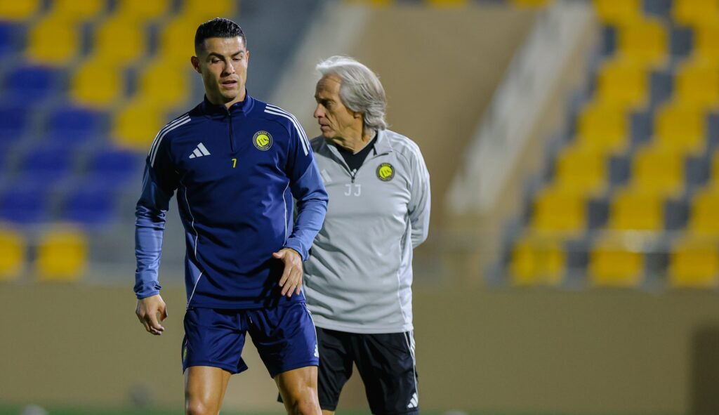 «استعدادات النصر لمواجهة الفتح في دوري روشن السعودي»