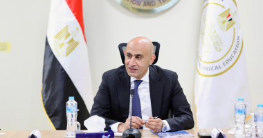 «استعدادات جديدة من وزير التعليم للمدارس للفصل الدراسي الثاني»