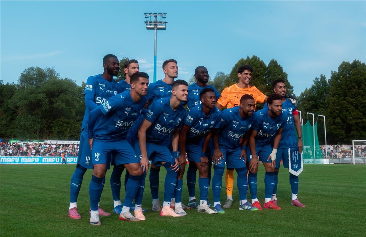 «استمتع بمشاهدة مباراة الهلال والاتحاد في دوري روشن السعودي عبر البث المباشر»