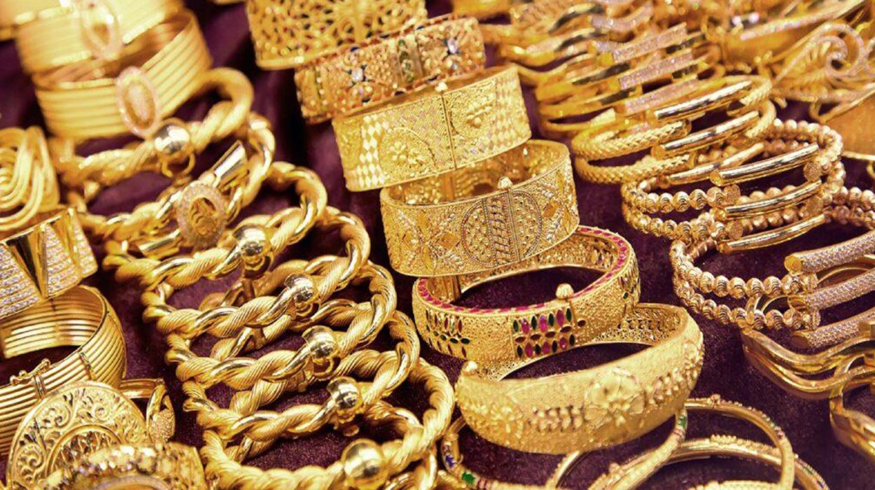 «اكتشف الفرق بين أسعار الذهب: مقارنة شاملة بين العيارات باهظة الثمن والأكثر اقتصادية»