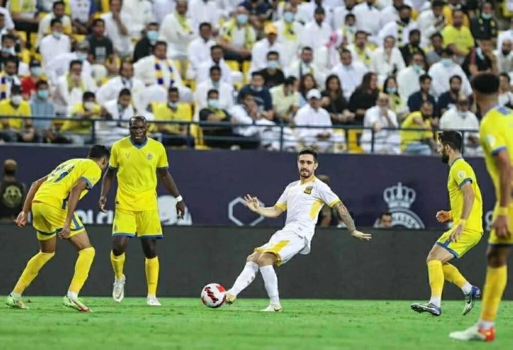 «الاتحاد ينتقد التحكيم بعد الهزيمة أمام النصر في الدوري السعودي»